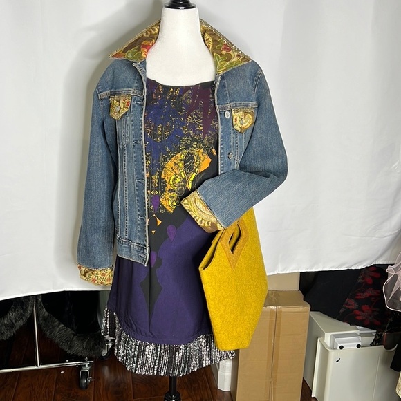 Too-She-She Upcycled Gorgeous Tapestry  Gap Denim Jean Jacket - Picture 2 of 10